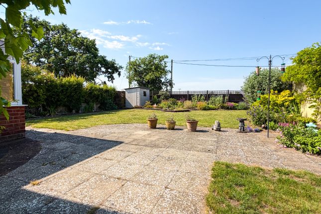 13 Poplar Way, Attleborough, Norfolk photo 4