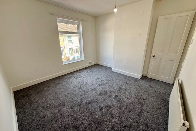 54, Trafalgar Road East, Great Yarmouth photo 4