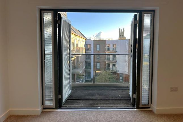 21 Chandlers House, Gaol Ferry Steps, Bristol photo 2