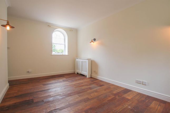 33 The Spike, Radwinter Road, Saffron Walden photo 4