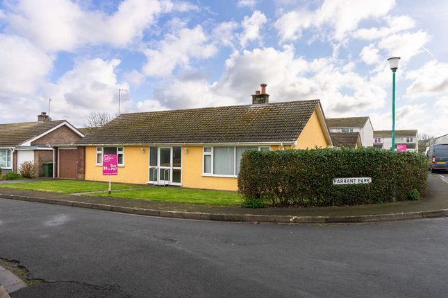 Detached bungalow for sale in 9, Farrants Park, Castletown
