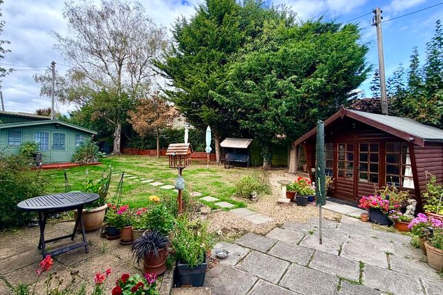 Sukina, Furnham Crescent, Chard photo 2