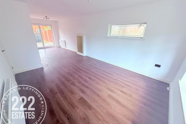 1, Sheffield Close, Warrington photo 2