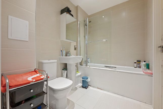 Flat for sale in Essence House, Selsea Place, London