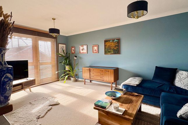Harewood Close, Bexhill-on-Sea photo 2