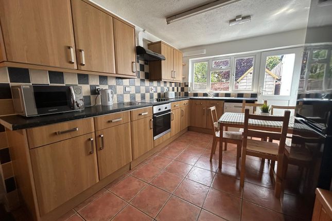 25, Victoria Street, Exeter photo 3