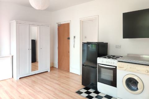 1 bed flat to rent in Scrutton Street, London EC2A