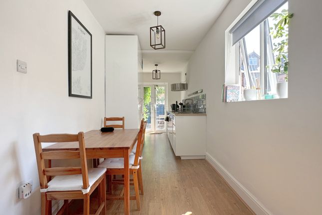 87, Glapton Road, The Meadows photo 2