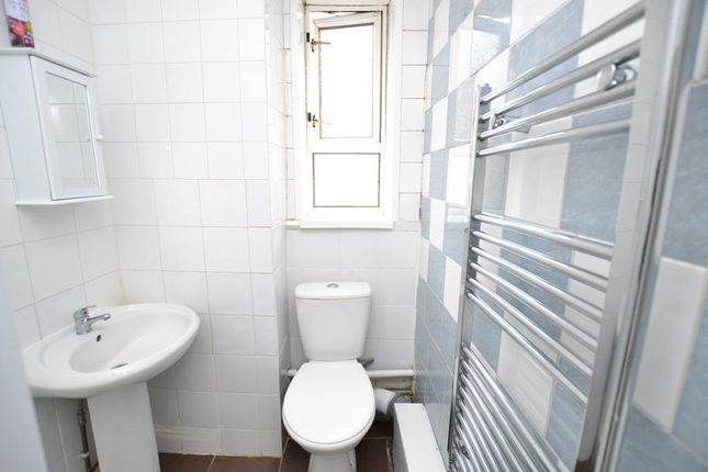 2, SOUTHCOTT HOUSE, DEVONS ROAD, LONDON photo 3
