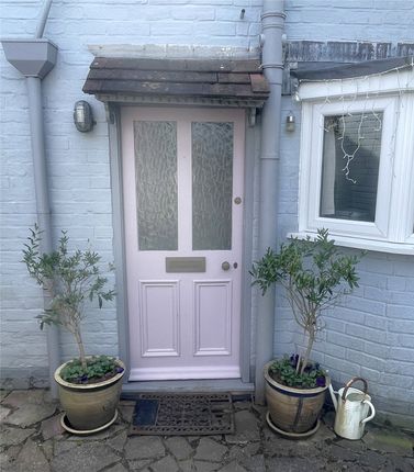 Pepperbox Cottage, 51, Wainsford Road, Lymington photo 2