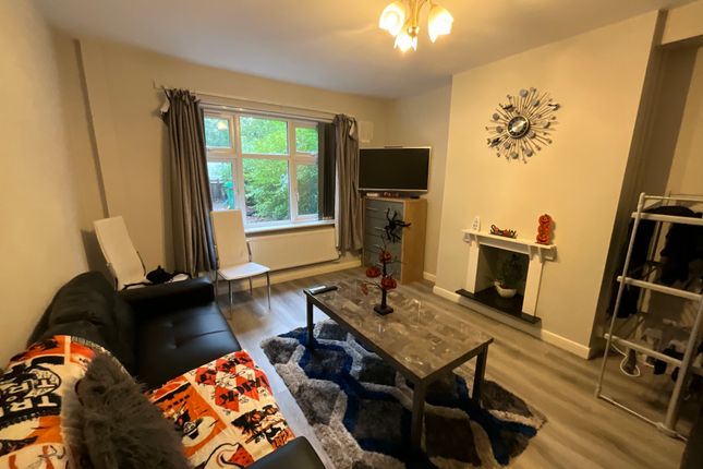 Semi-detached house to rent in Woodside Road, Nottingham