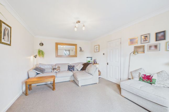 9 Picton Close, Narberth photo 3