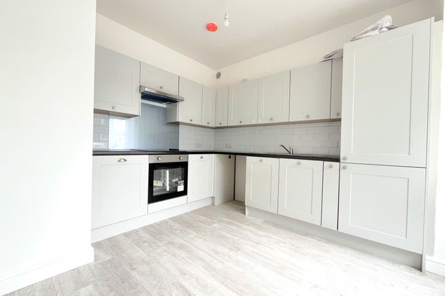 6, St. Johns Road, Westcliff-on-Sea photo 2
