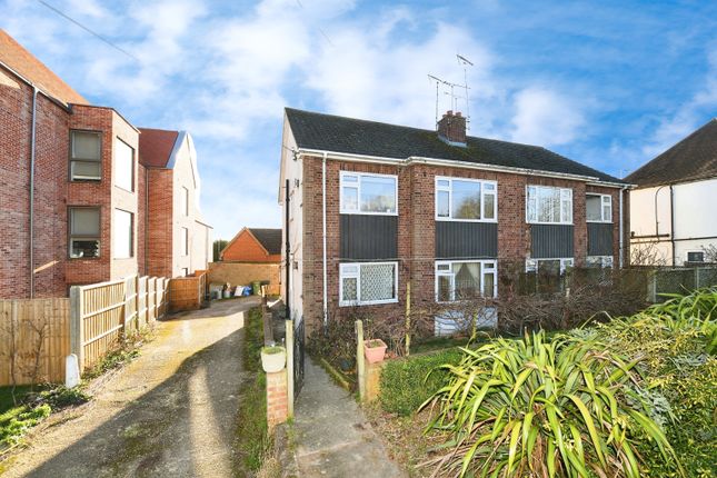 Thumbnail Flat for sale in Chelmsford Road, Brentwood, Essex