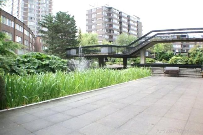 Flat for sale in The Water Gardens, Hyde Park Estate, Paddington, London
