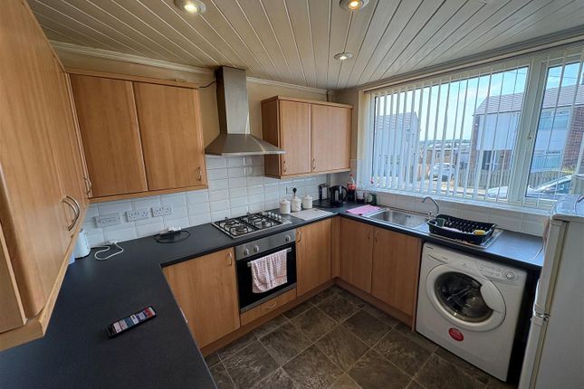 50, Greenville Drive, Bradford photo 3
