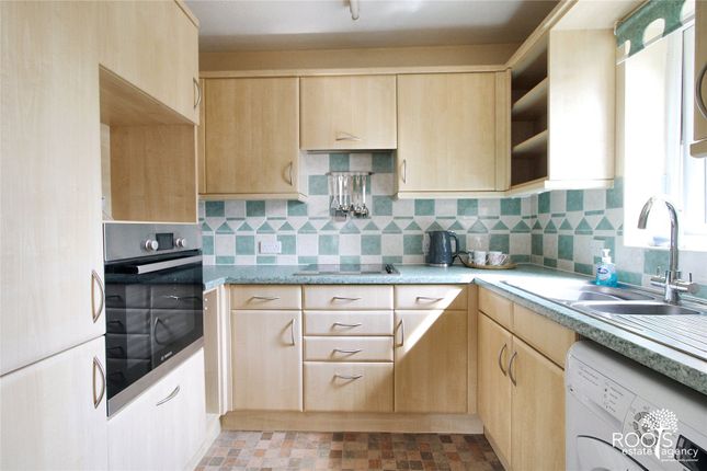 2, Ferndale Court, Berkshire photo 2