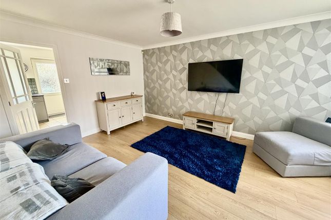 18, Atherton Drive, Houghton Le Spring photo 2