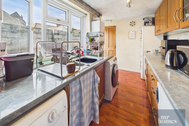 16, Tyler Street, Cardiff photo 4