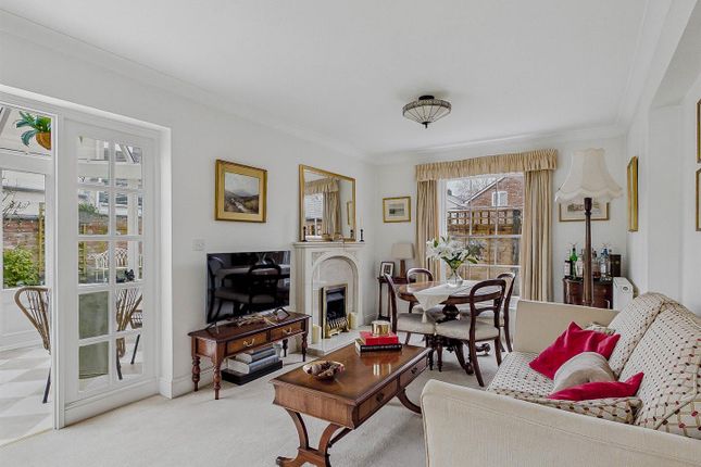 1, Royal Oak Gardens, Malvern photo 2