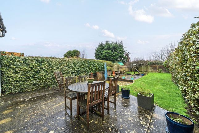 31 Lincoln Avenue, Bognor Regis photo 4