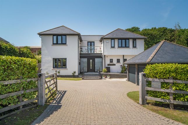 Warden Point House, Fort Warden Road, Totland Bay photo 4