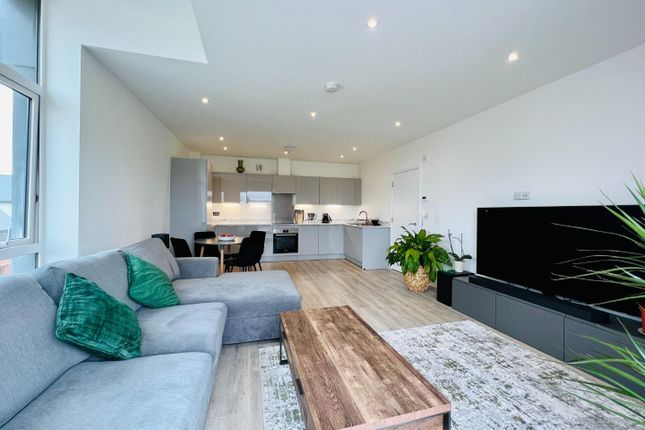 26 Highwood Drive, Chilmington Green, Ashford photo 3