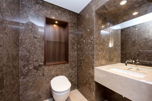 7 Goldhurst House,, Parr's Way, London photo 4