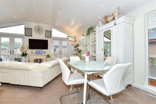 Mobile/park home for sale in Heath Park, East Malling, West Malling, Kent