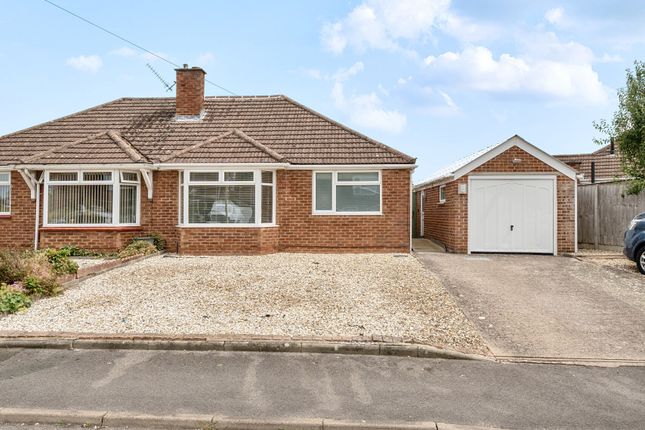 1-bed house on 7, Laura Close, Gloucester, £260,000