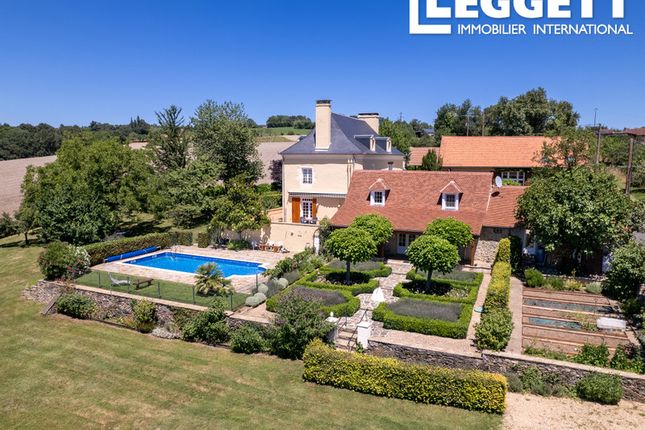 Villa for sale in Salagnac, Dordogne, Nouvelle-Aquitaine