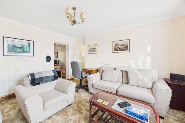 30, Belfield Road, Tunbridge Wells photo 2