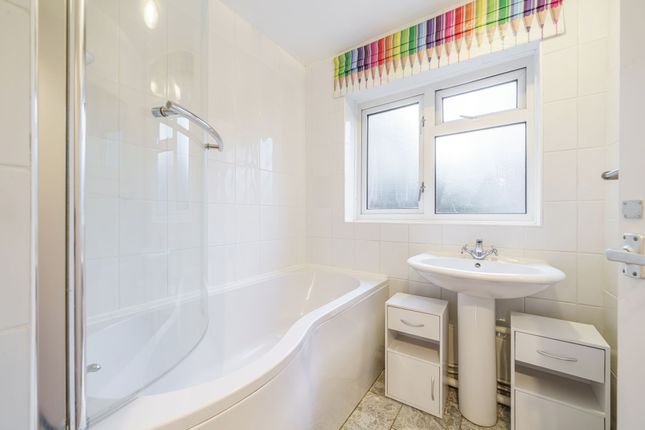 229a Worsley Bridge Road, Beckenham photo 4