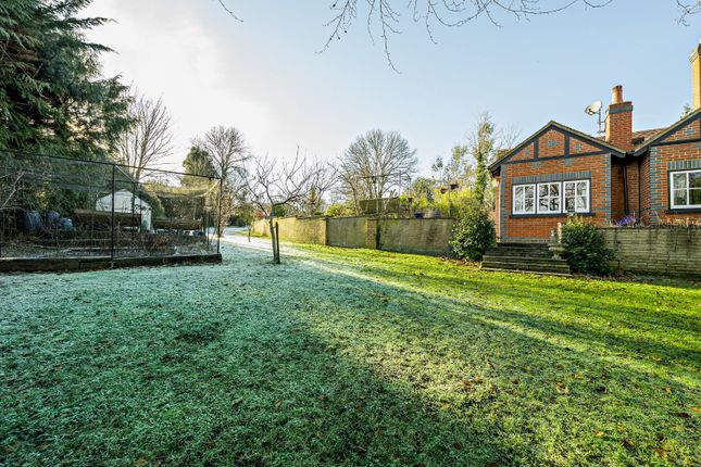 Detached house for sale in Riverview Road, Pangbourne, Reading, Berkshire