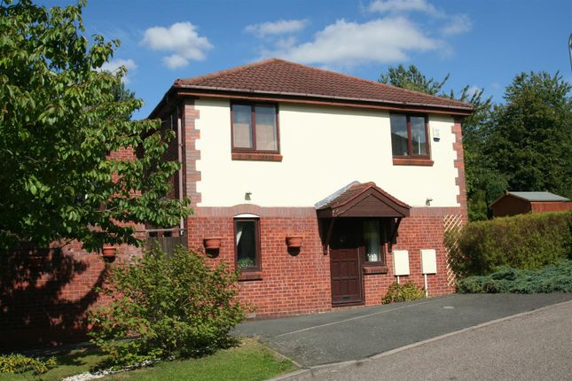Thumbnail Terraced house to rent in Plymouth Close, Headless Cross, Redditch