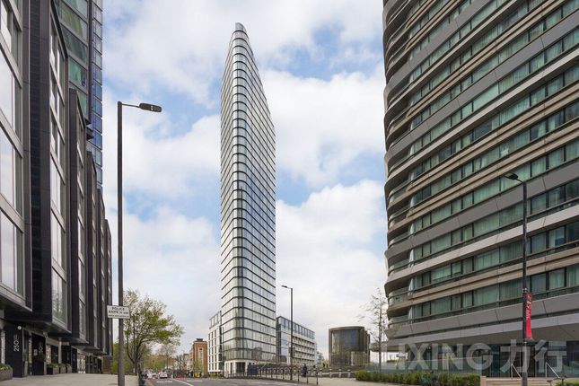 Thumbnail Flat for sale in City Road, Hoxton