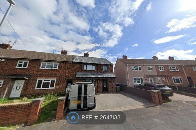 1-bed house on Oval Road, Tipton, £550/mo