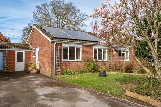 3-bed house on 21 Grange Close, Fyfield, Andover, £325,000