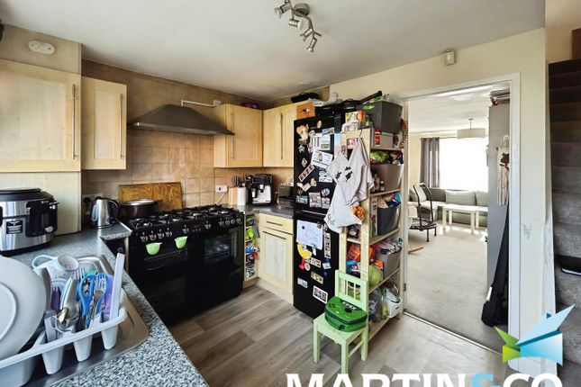 40, Belle Vue Road, West Yorkshire, United Kingdom photo 3