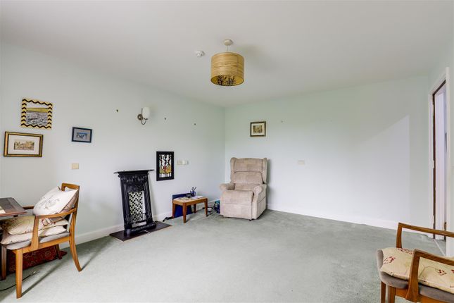 Flat for sale in The Firs, Sherwood, Nottinghamshire