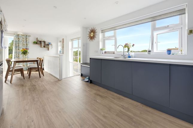 49 Blythe Road, Wimborne photo 2