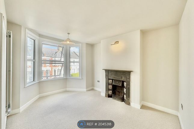 Terraced house to rent in Eastbury Grove, London