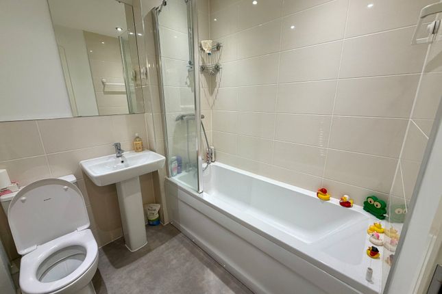 23, Sloe Court, Warwickshire photo 5