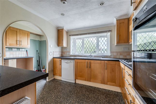 8, Dean Lane, Leeds photo 2