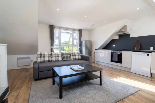 1, Flat 2, Gooseacre Lane, Harrow photo 2