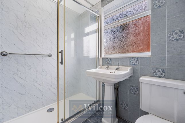19, Neston Avenue, Bolton photo 4