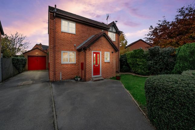 3-bed detached on 18, Heritage Drive, Chesterfield, £280,000