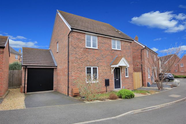 Thumbnail Detached house for sale in Alnwick Close, Rushden