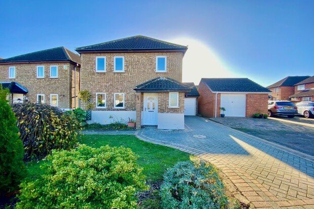 Thumbnail Detached house to rent in Welbeck Gardens, Bedford