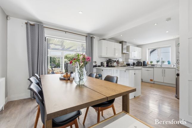 37, Byron Road, Brentwood photo 4